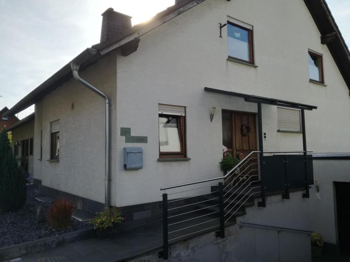Ferienwohnung Edi Fischer Oberfell Экстерьер фото